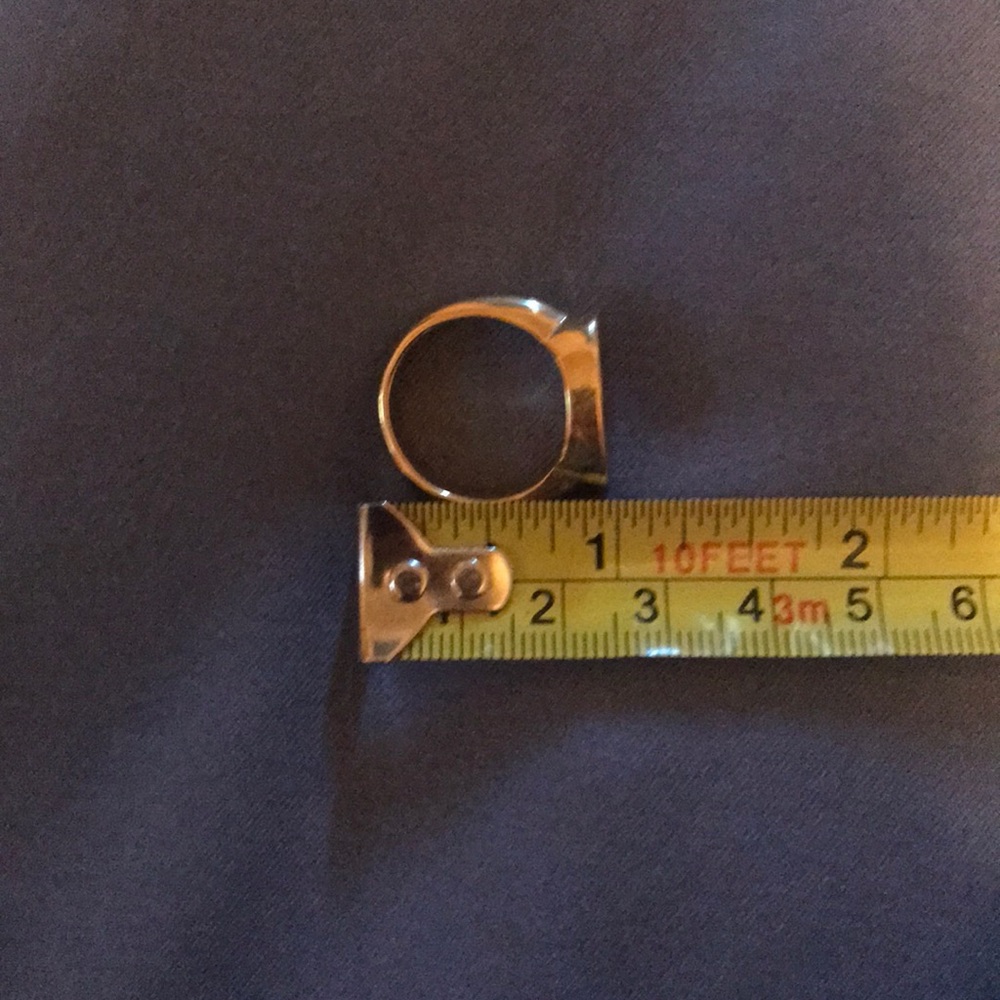 LOVE ring - Picture 5 of 5